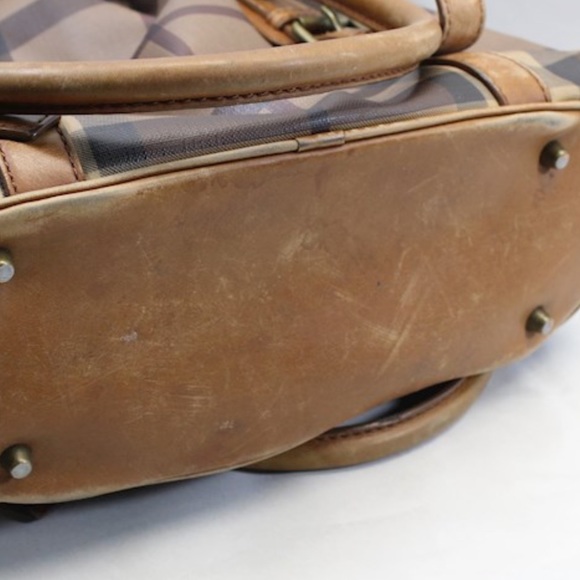 Burberry BEAUTIFUL Northfield Smoked Check Tote! Classic Burberry! Great Size! - Picture 8 of 15